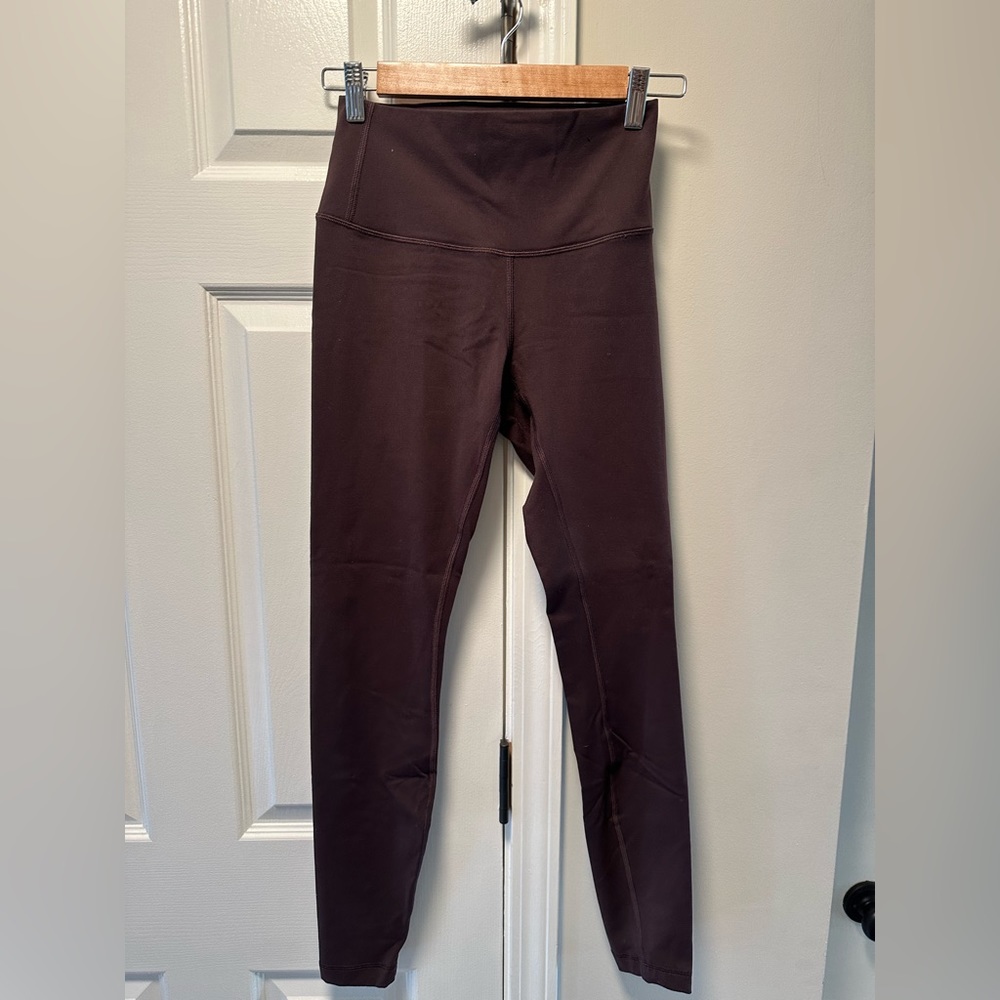Wunder under lululemon leggings